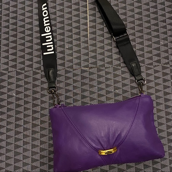 Vintage Genuine Leather Purple Clutch Handbag - Picture 2 of 11